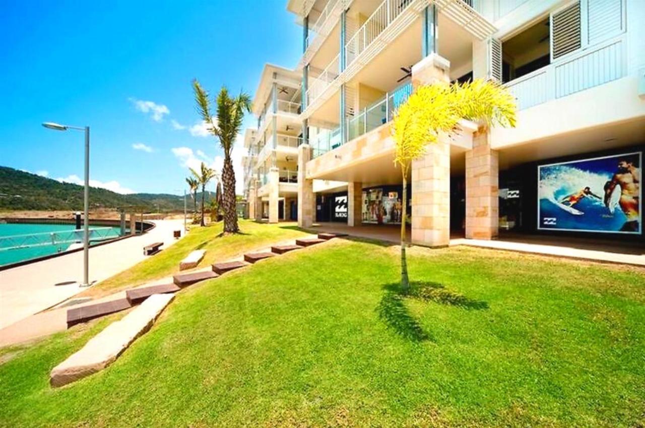 Absolute Luxury Marina Lifestyle At The Port Of Airlie Beach Eksteriør billede