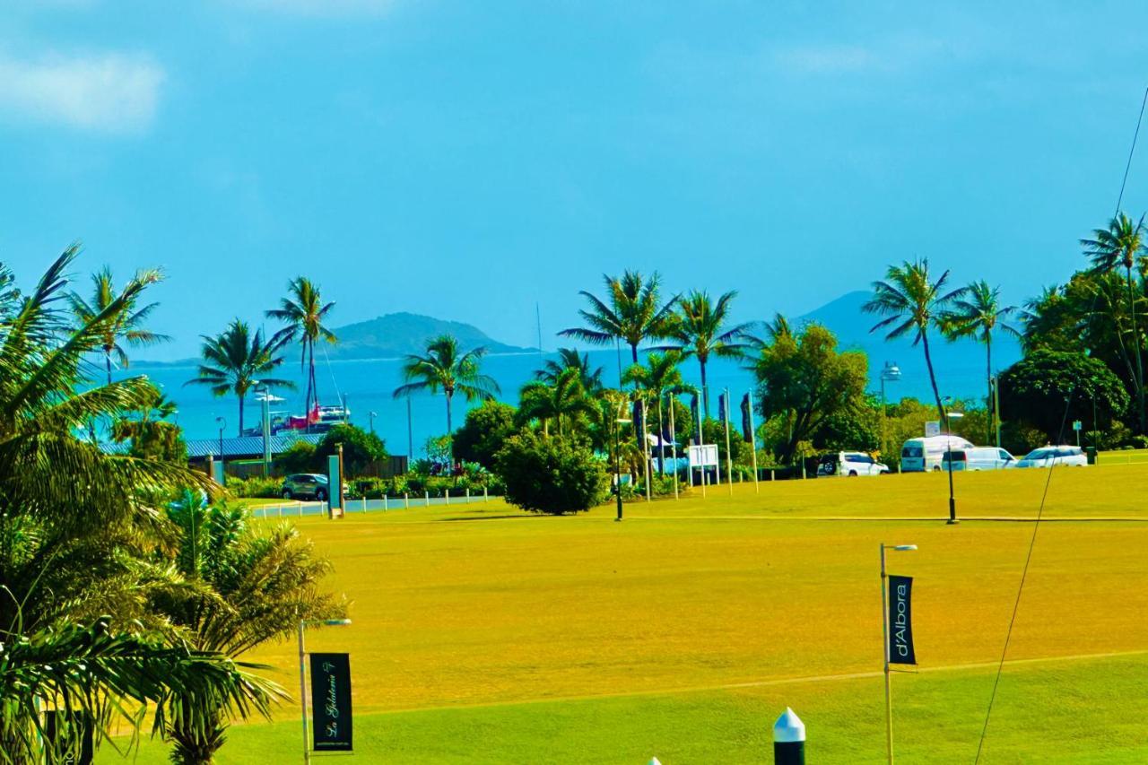 Absolute Luxury Marina Lifestyle At The Port Of Airlie Beach Eksteriør billede